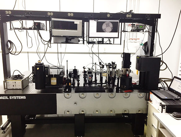 Micro-Photoluminescence Setup with a Cryostat